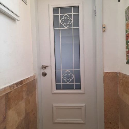 התקנת דלתות